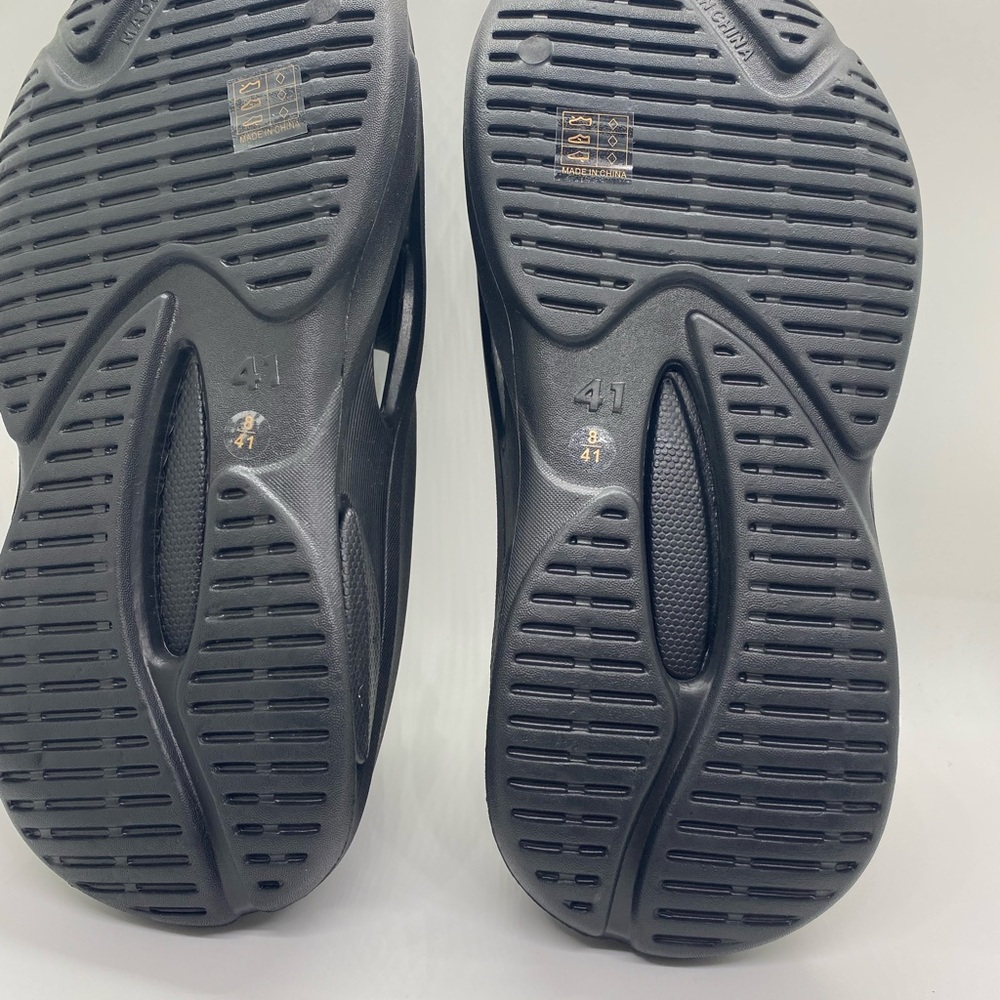 NWT Pretty Little Thing Rubber Slides Sandle Black Woman’s Size 8UK 10US - Picture 3 of 4